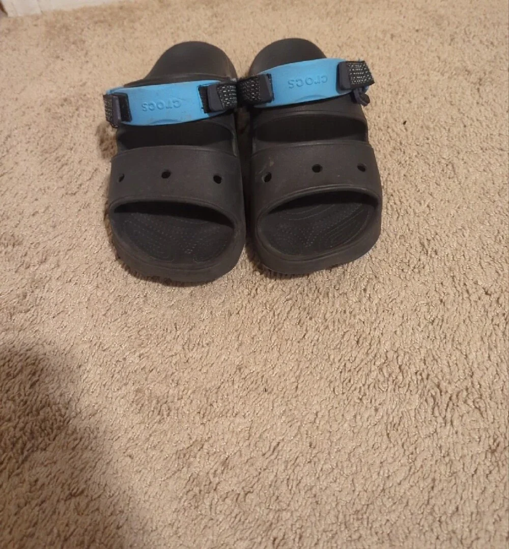 MENS CROCS BLACK AND BLUE